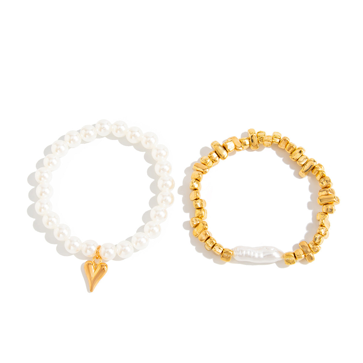 Minimalist Geometric Heart Resin Bracelet with Faux Pearl Plated Finish for Women