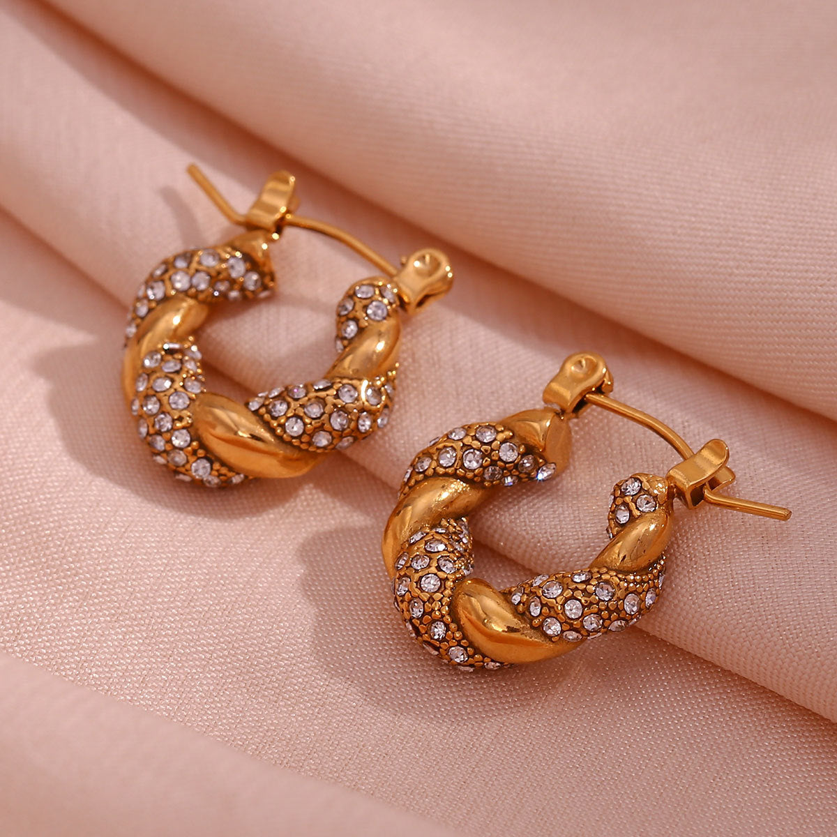 Orecchini a cerchio geometrici alla moda in acciaio inossidabile da donna con placcatura in oro 18 carati e intarsio di zirconi
