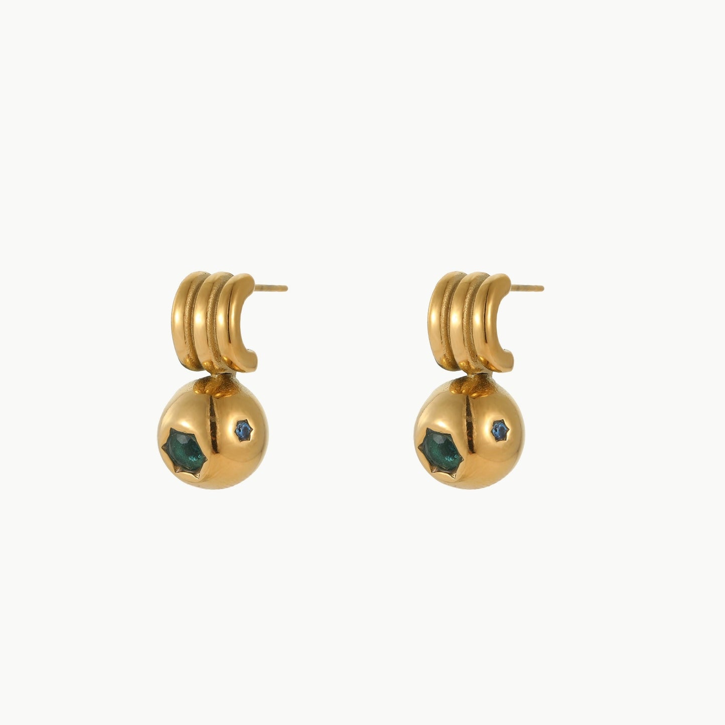Orecchini geometrici in acciaio inossidabile con placcatura in oro 18 carati e intarsi in zirconi colorati per donna