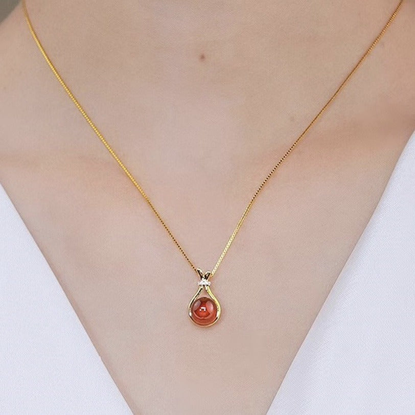 Minimalist Geometric Titanium Steel Pendant Necklace with Plated Finish for Women and Men Box Chain Locket Style