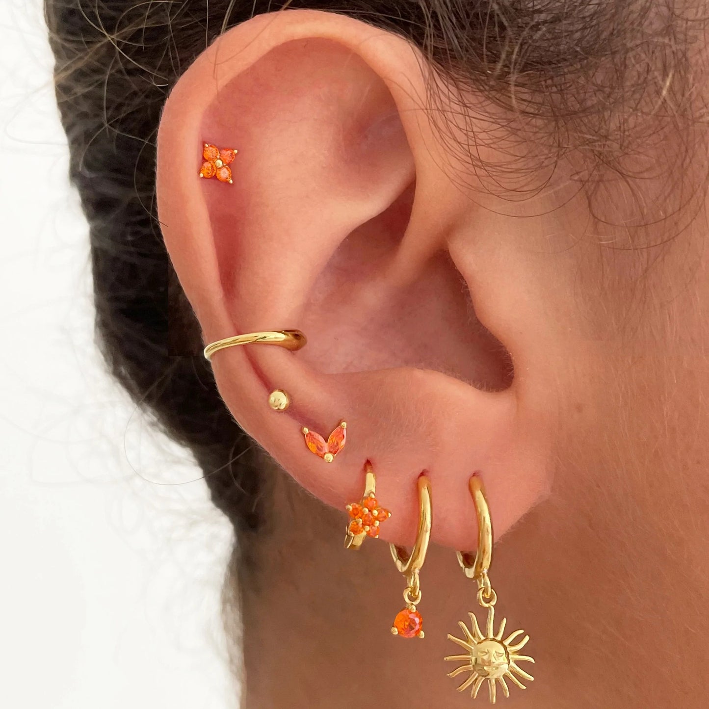 Orecchini da donna vintage in acciaio al titanio a forma di sole con placcatura in oro 18 carati e design geometrico