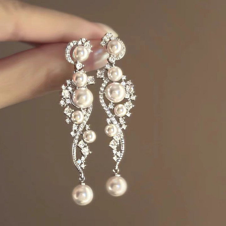 Pendientes de perlas geométricos para mujer con detalles de circonitas, postes de acero galvanizado, estilo retro lujoso y elegante para otoño e invierno