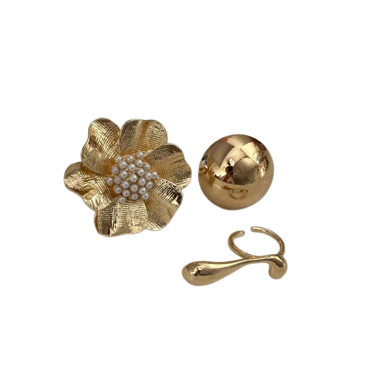 Elegante Anillo de Perlas Redondas con Diseño Floral de Aleación para Mujer