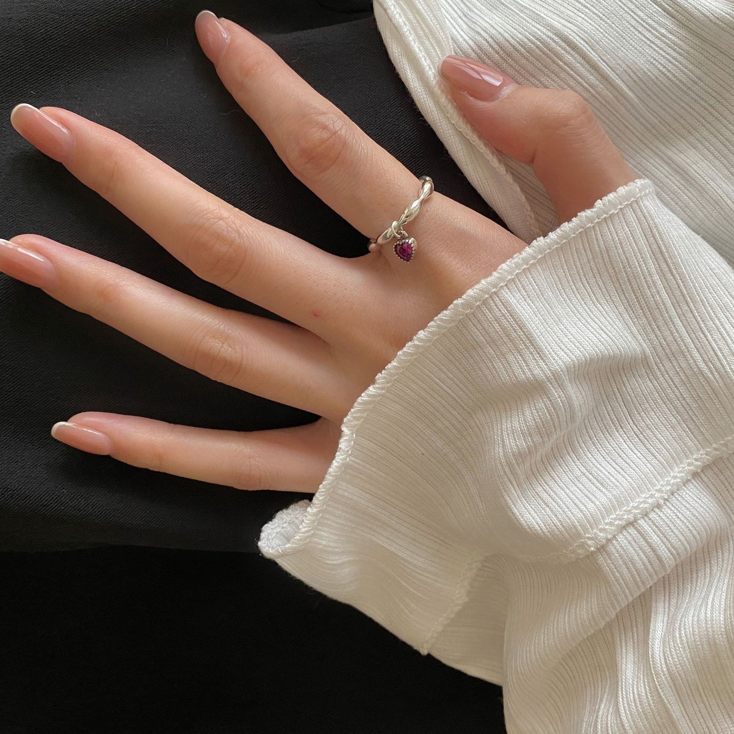 Minimalist Rose Red Heart-Shaped 925 Sterling Silver Ring for Women