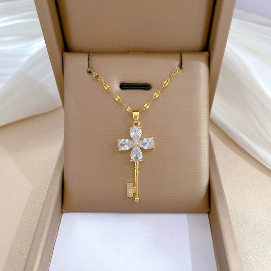Collar de Lujo con Colgante Geométrico de Acero de Titanio y Diseño Floral para Mujer, Delicada Cadena para Clavícula en Rosa Oscuro