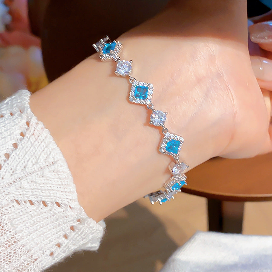 Sweet Minimalist Geometric Floral Brass Bracelet with Cubic Zirconia Inlay for Women