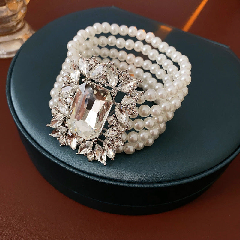 Vintage Luxury Geometric Cubic Zirconia Inlaid Pearl Bracelet for Women
