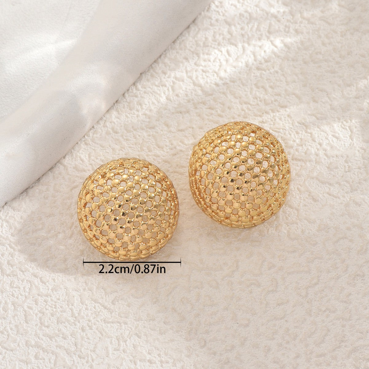 Orecchini minimalistici geometrici traforati da donna in lega di zinco con finitura placcata