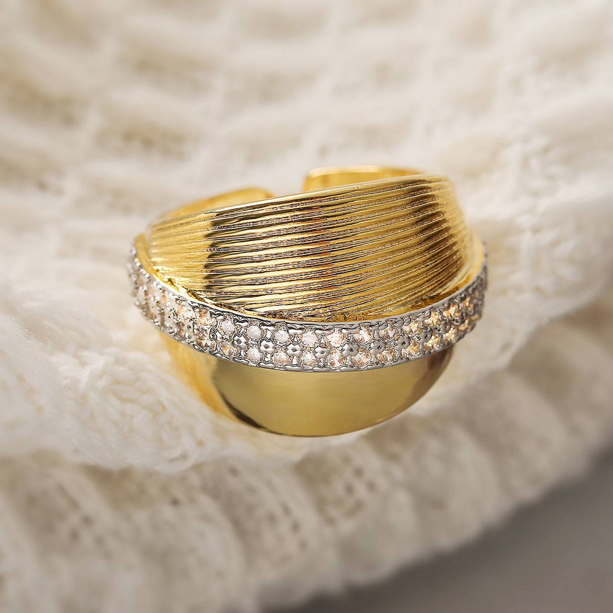 Minimalist Geometric Open Ring for Women in Copper with 18K Gold Plating and Zircon Inlay