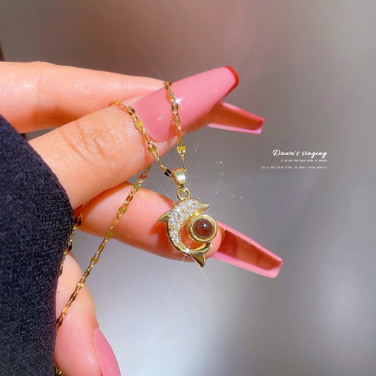 Collar de Acero de Titanio con Estilo Exótico en Forma de Delfín con Chapado en Oro Micropavé para Mujer, Delicada Cadena de Clavícula con Diseño Geométrico