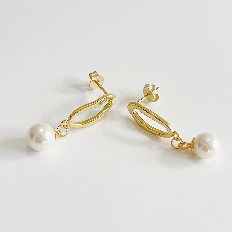 Orecchini Minimalisti in Argento Sterling 925 Placcato Oro con Perle Asimmetriche Geometriche