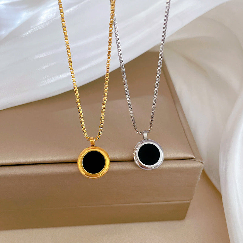 Minimalist Geometric Mother-of-Pearl Round Pendant Necklace in Titanium Steel with Gold Plating for Women and Men