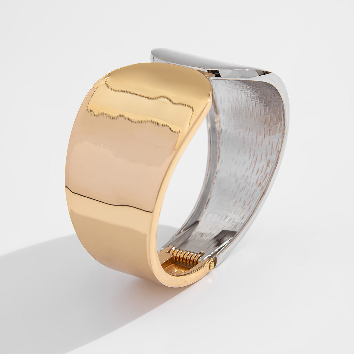Fashion Geometric Zinc Alloy Plated Open Cuff Bracelet for Women