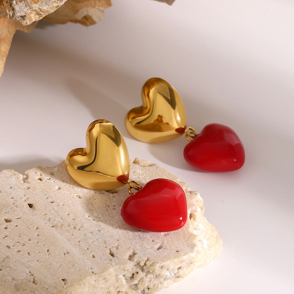 Orecchini in acciaio inossidabile placcato con gocce d'olio a forma di cuore