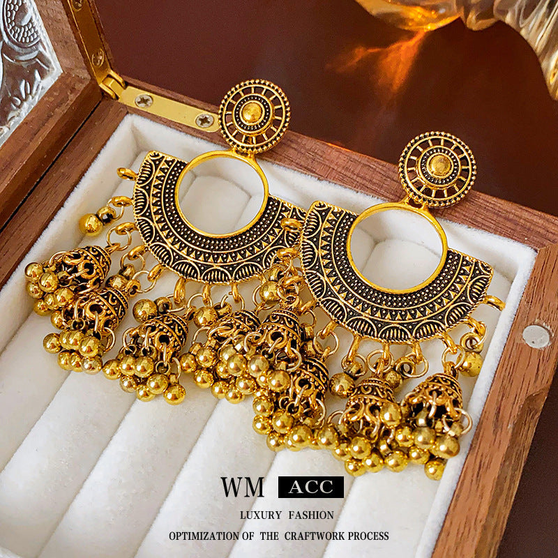 Vintage Style Fan-Shaped Lantern Pendant Dangle Earrings with Silver-Plated Alloy and Stainless Steel Posts for Women