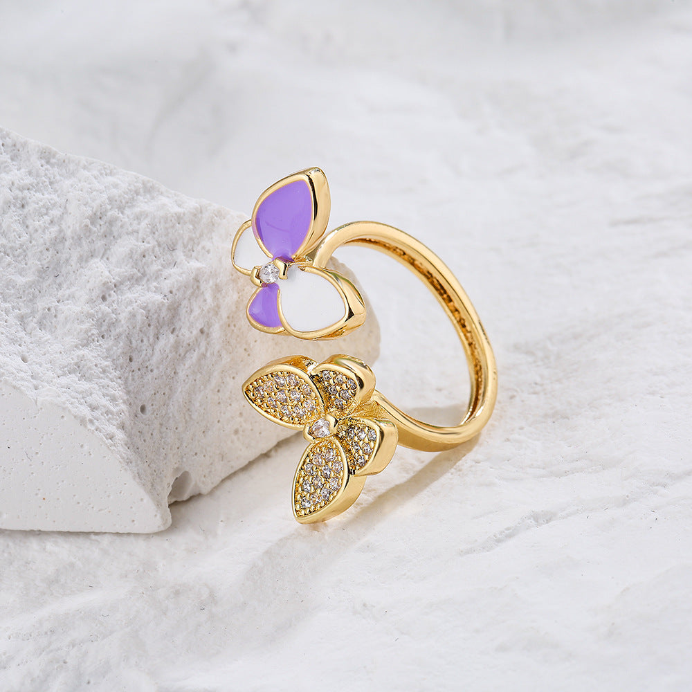 Anello Minimalista a Forma di Farfalla in Rame Placcato Oro 18K con Accenti di Zirconi Micro-Pave per Donna