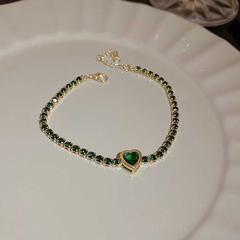 Elegant Heart-Shaped Gold-Plated Zirconia Bracelet for Women with Delicate Luxury Aesthetic