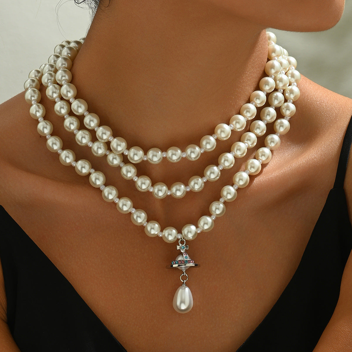 Collar de Perlas Geométrico de Lujo Minimalista para Mujer con Colgante de Nácar en Cadena de Perlas Multicapa