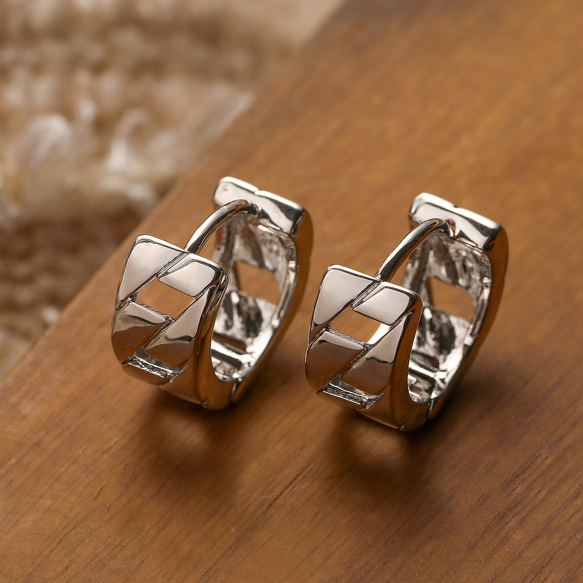 Minimalist Geometric Hollow Heart Hoop Earrings for Women with Copper Base and Plated Finish