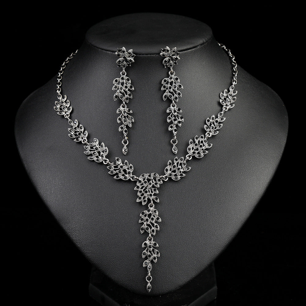Elegant Floral Wedding Necklace Set with Rhinestone Inlay Alloy Pendant and O-Chain for Women