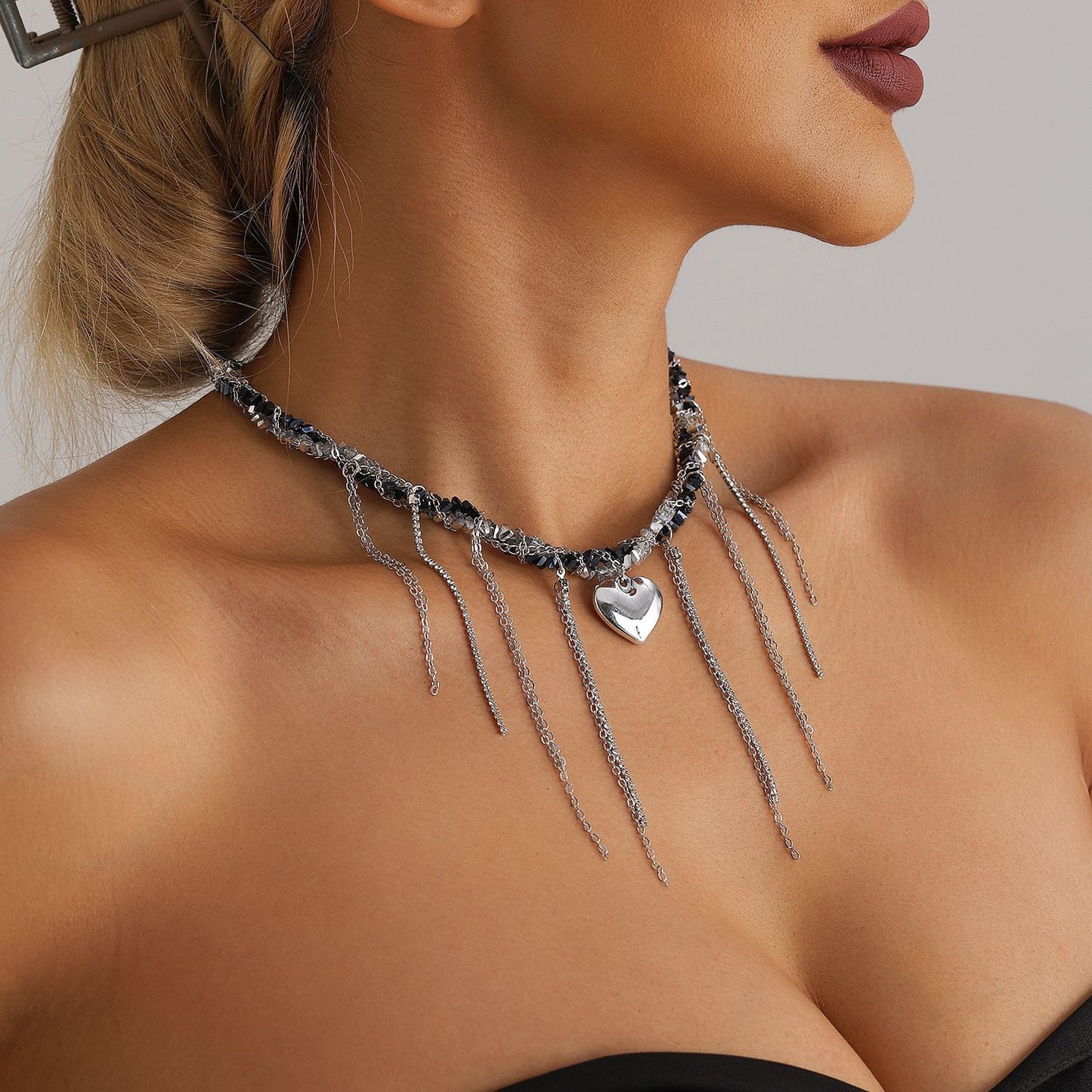 Fashionable Heart-Shaped Pendant Necklace with Tassel Detail in Alloy with Plated Finish for Women