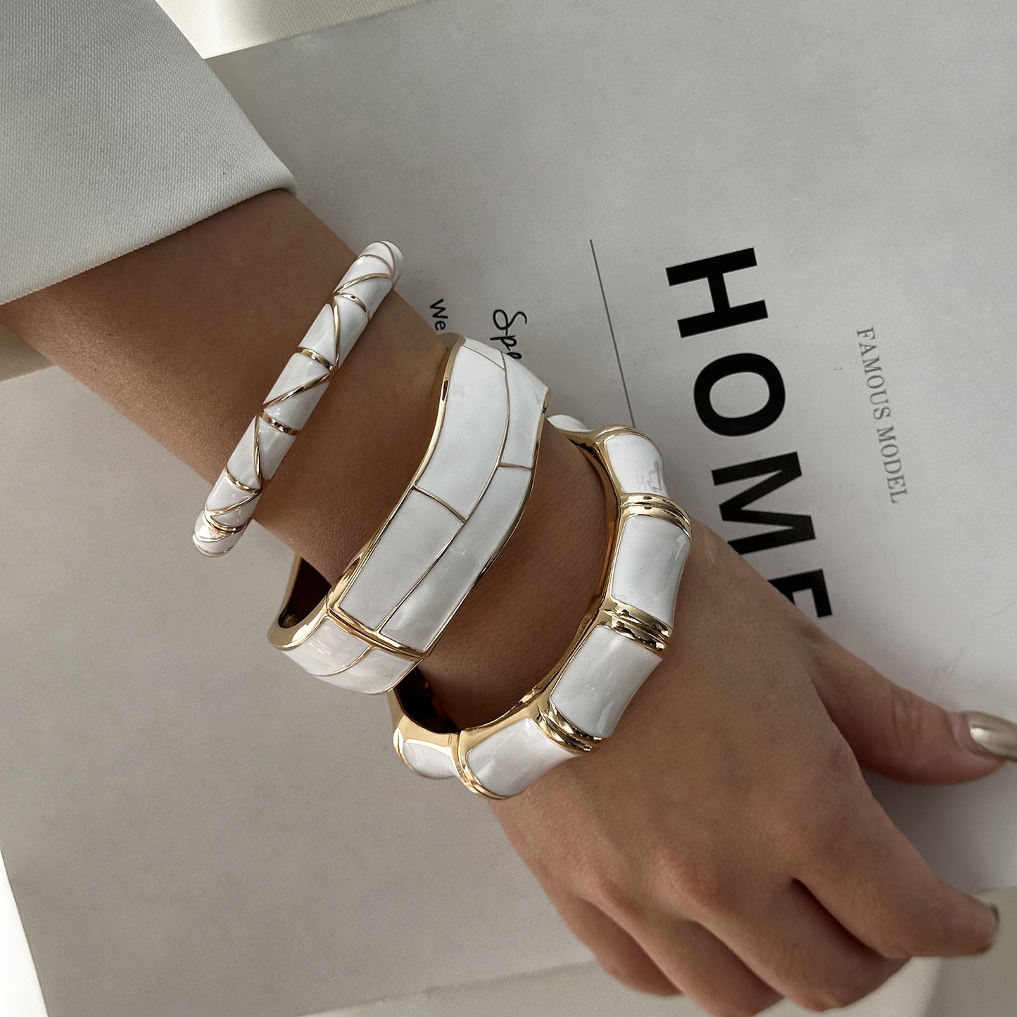 Vintage Exaggerated Enamel Plated Alloy Geometric Bamboo Chunky Spring Bracelet for Women