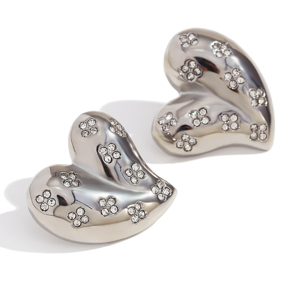 Vintage Style Heart-Shaped Stainless Steel Pendant Necklace with 18K Gold Plating and White Rhinestone Inlay for Women