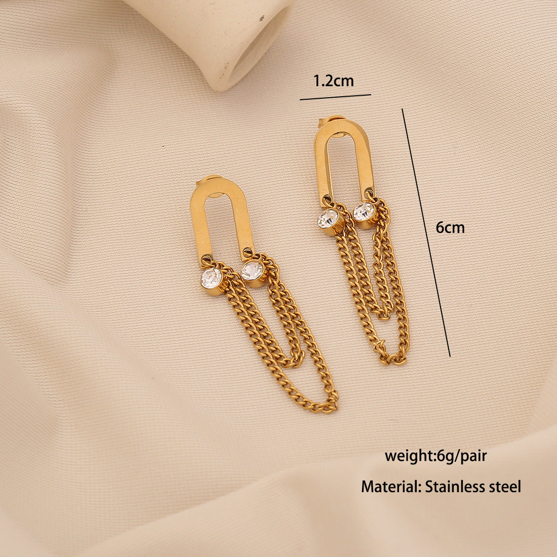 Orecchini Chic in Acciaio Inossidabile a Cuore e Fiocco con Nappe Floreali e Finitura Placcata