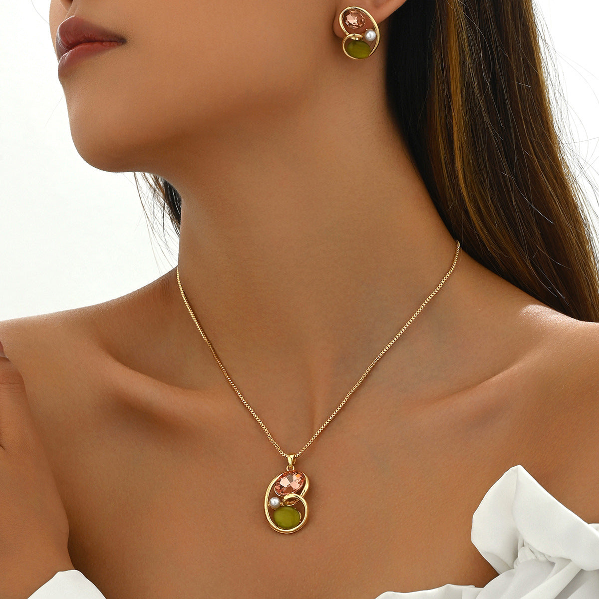 Minimalist Geometric Copper Pendant Necklace and Earrings Set with Rhinestone Inlay for Women