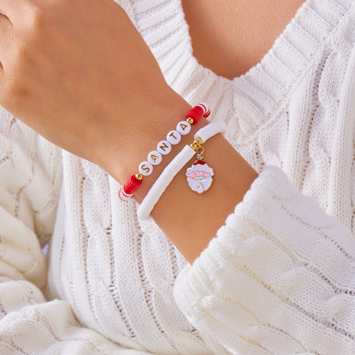Juego de pulseras de abalorios con diseño navideño y dije de Papá Noel, pulseras de abalorios de aleación con acabado galvanizado para regalar en fiestas