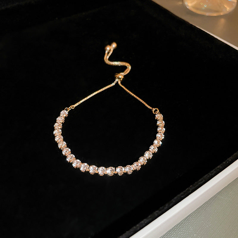 Luxury Elegant Geometric Round Cubic Zirconia Inlaid Brass Bracelet for Women