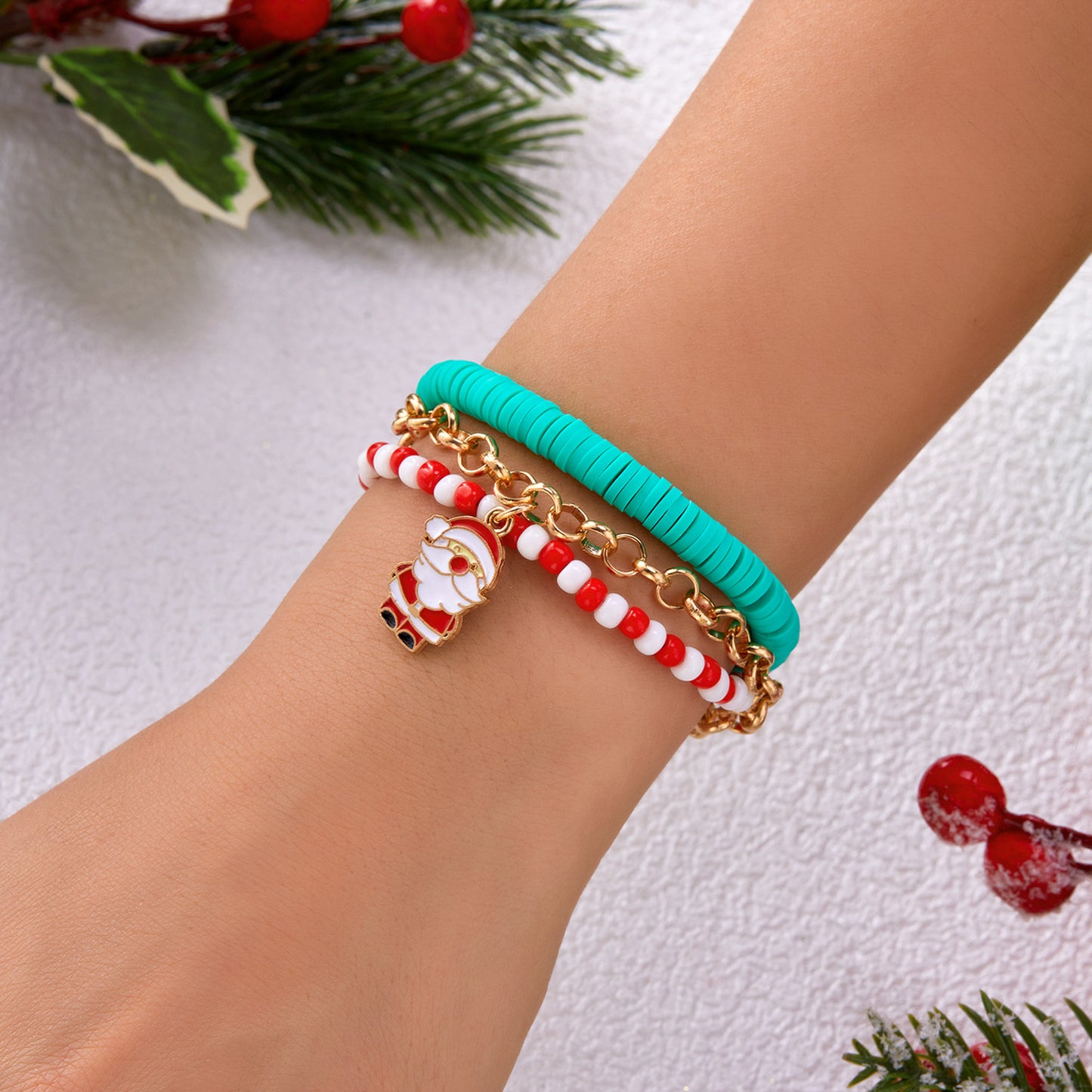 Set di braccialetti natalizi fatti a mano in argilla polimerica con ciondoli a forma di fiocco di neve, albero e Babbo Natale per coppie