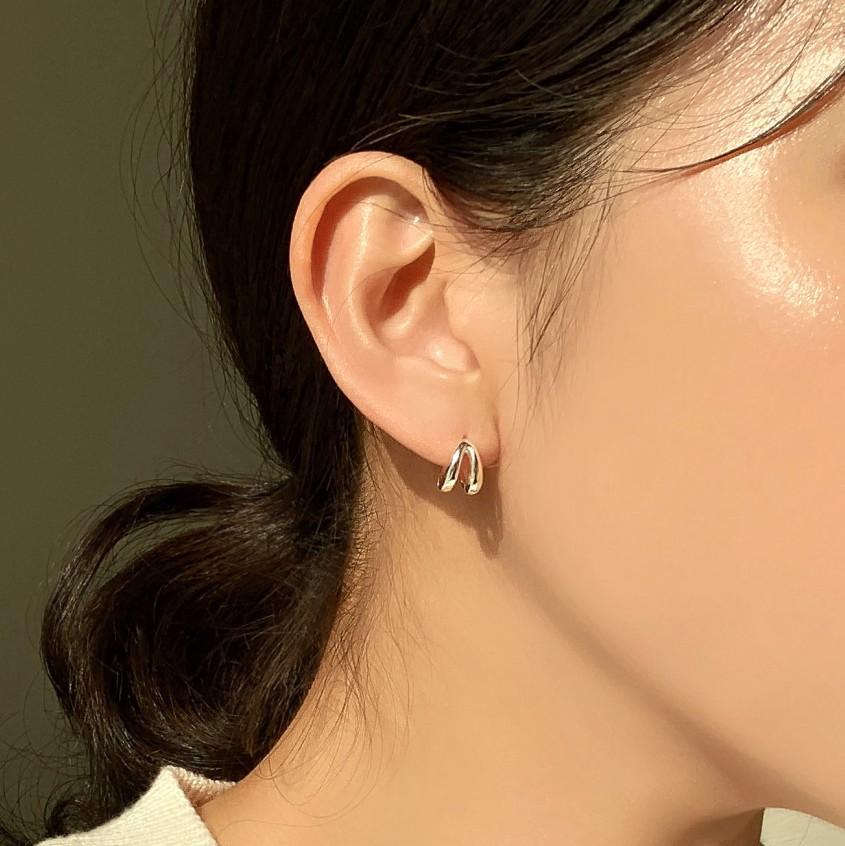 Minimalist Teardrop-Shaped 925 Sterling Silver Earrings with Pearl Inlay for Women