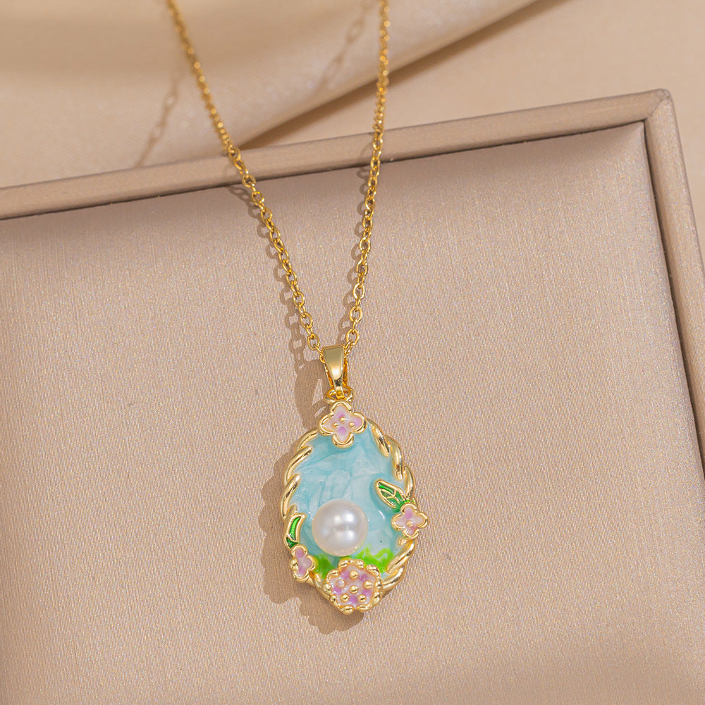 Baroque Style Leaf-Shaped Titanium Steel Necklace with Tulip Floral Motif, Vacuum-Plated for Hypoallergenic Wear, O-Chain Design