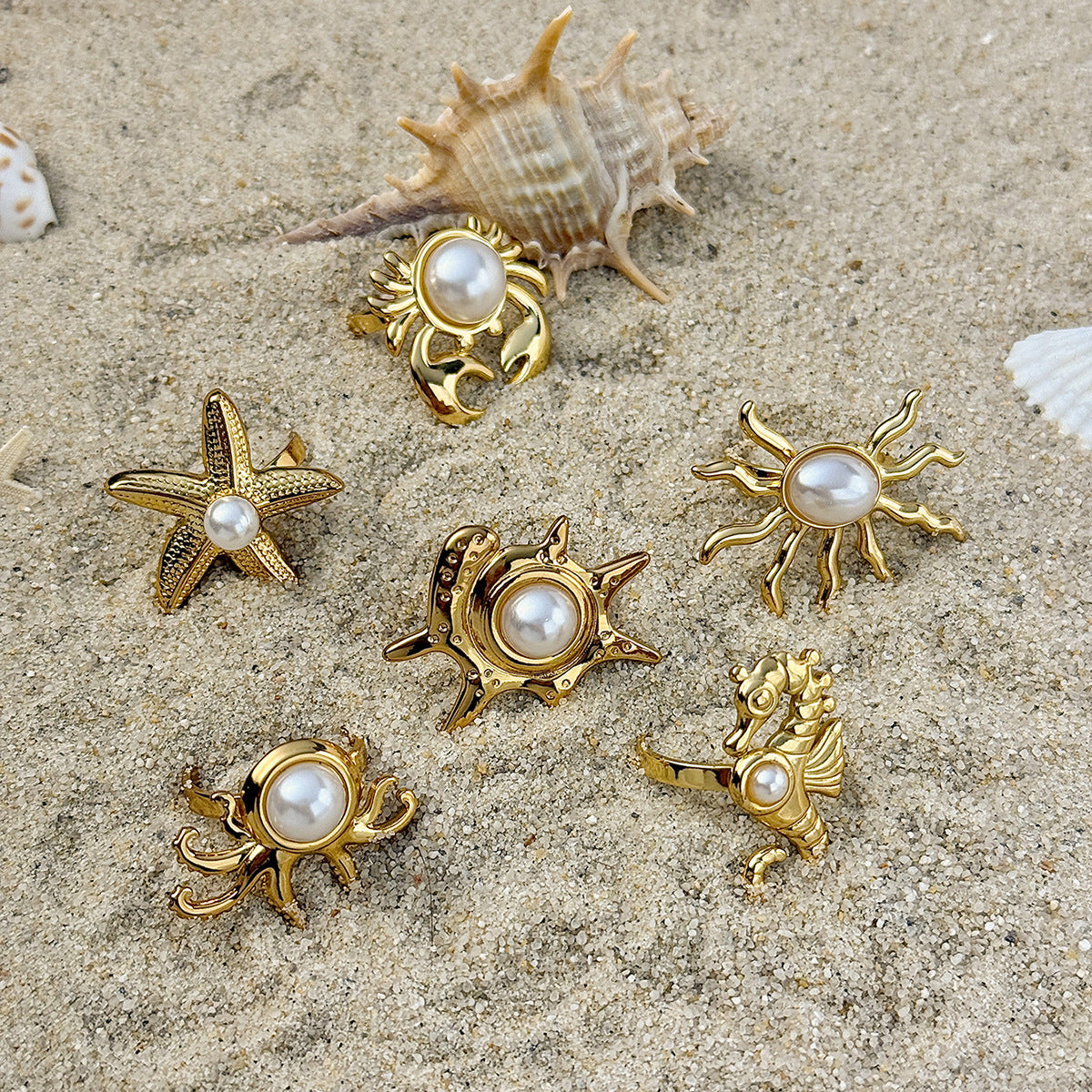 Casual PVD Stainless Steel Animal Shape Pearl Ring for Women
