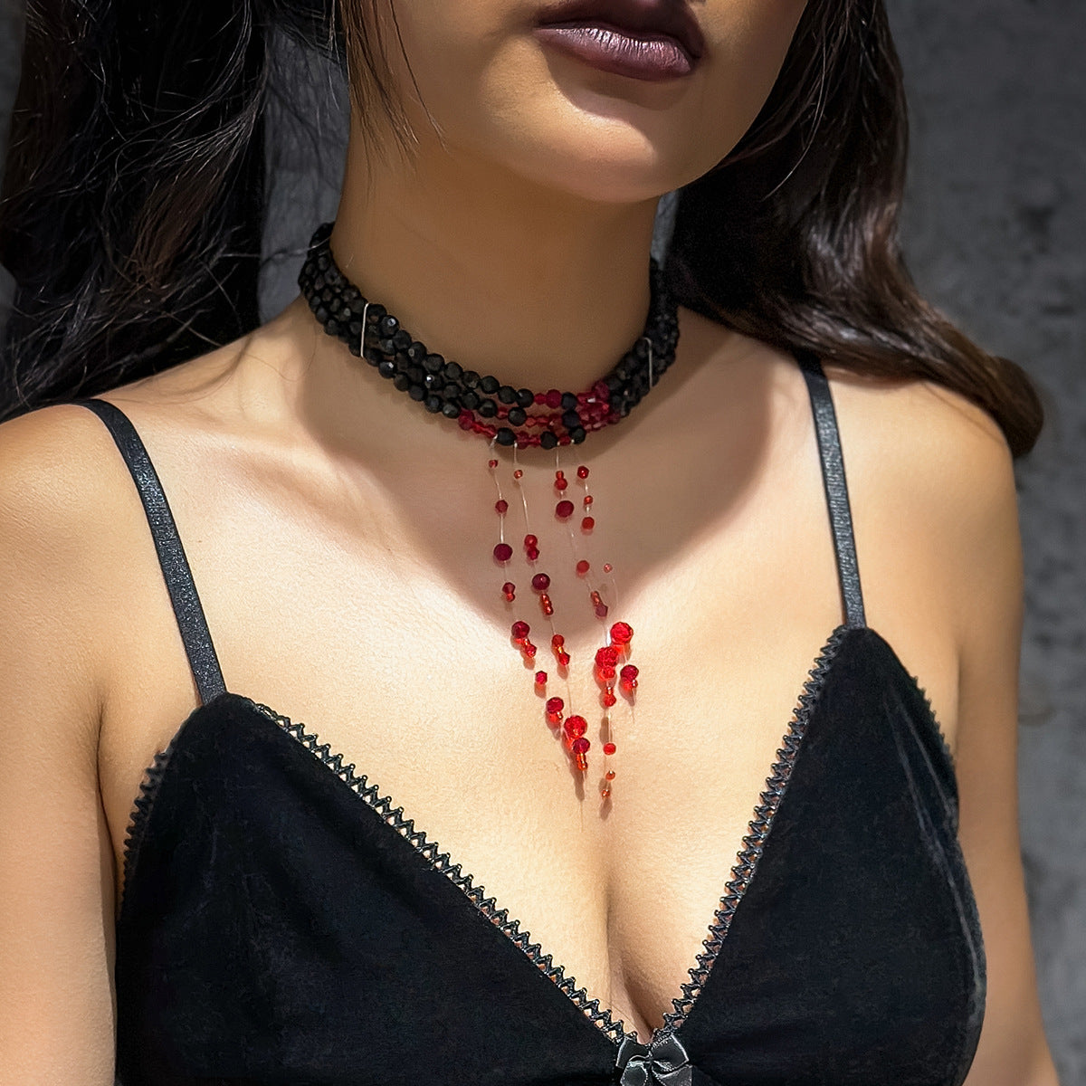Collar con Colgante Geométrico Estilo Gótico con Detalles de Rhinestones y Borla para Mujer