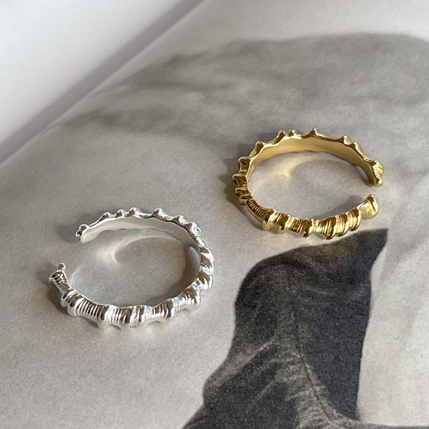 Anillo Abierto de Plata Esterlina 925 con Forma de Nota Geométrica Minimalista para Mujer