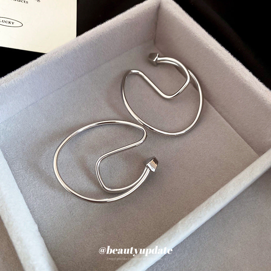 Pendientes de Clip Redondos Geométricos Minimalistas para Mujer de Cobre Galvanizado, Clips de Hueso de Oreja de Moda de Lujo, Estilo Minimalista para Uso Diario