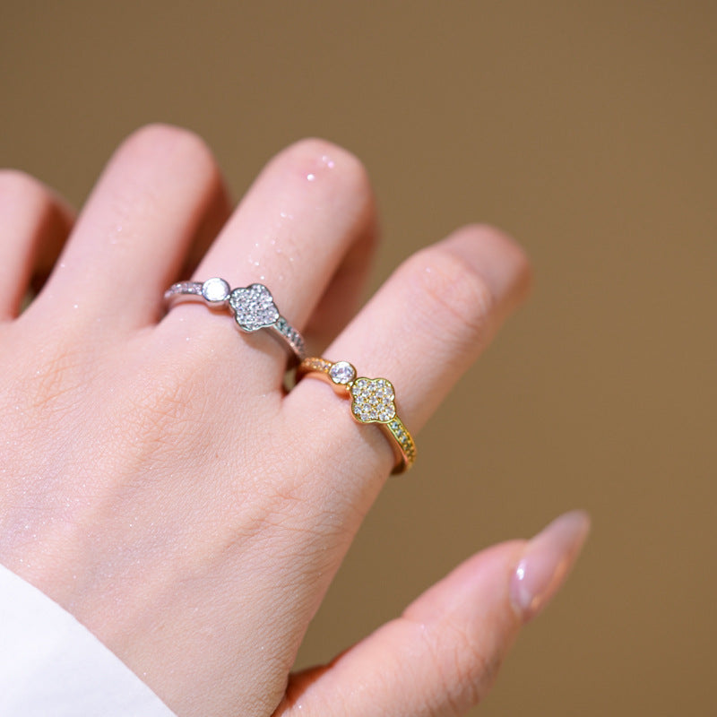 Luxury Minimalist Four-Leaf Clover Ring for Women in Brass with 18K Gold Plating and Adjustable Open Band