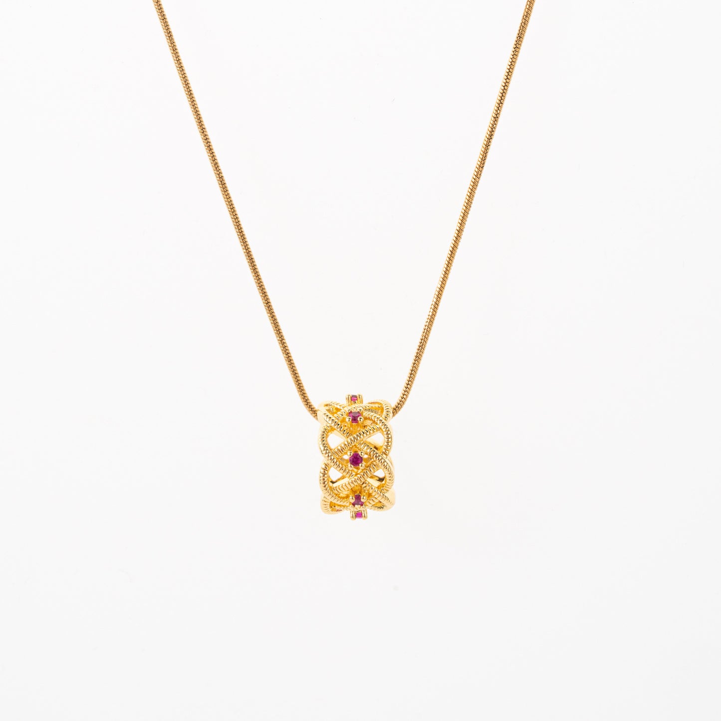 Collar de Cobre con Circonitas, Diseño de Reloj de Arena Geométrico Hueco Minimalista, Lujo Ligero, Baño de Oro de 18K y Motivo de Brújula Estelar para Mujer