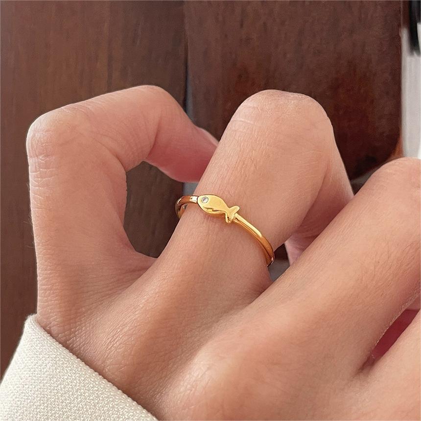 Minimalist Sweet 925 Sterling Silver Fish Shape Ring for Women