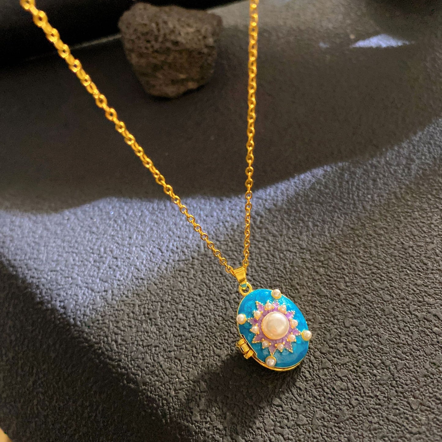 Vintage Elegant Geometric Leaf Teardrop Drip Oil Cubic Zirconia Necklace with 18K Gold Plated Brass Pendant on Titanium Steel Cable Chain for Women