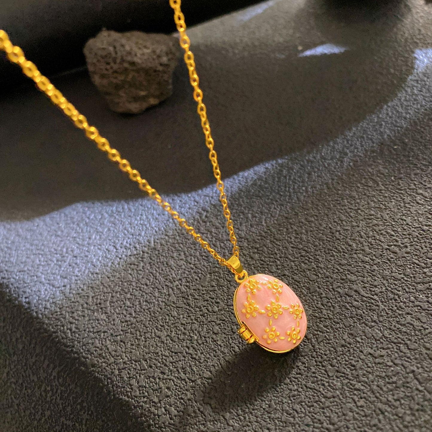 Vintage Elegant Geometric Leaf Teardrop Drip Oil Cubic Zirconia Necklace with 18K Gold Plated Brass Pendant on Titanium Steel Cable Chain for Women
