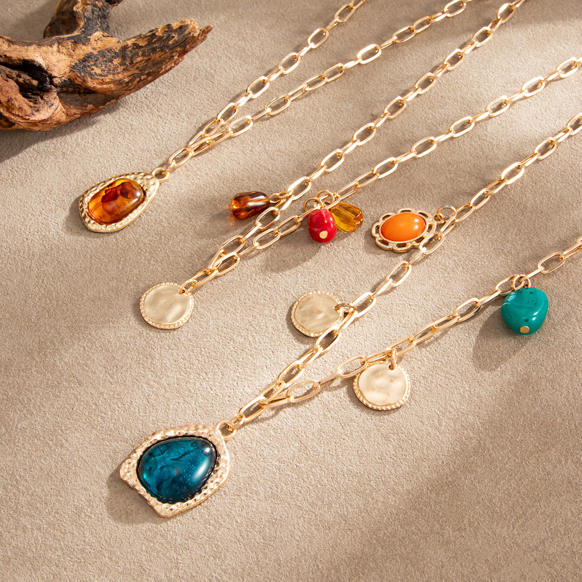 Ins Style Geometric Oval Multi-color Gradient Resin Gemstone Zinc Alloy Pendant Plated Iron Necklace for Women