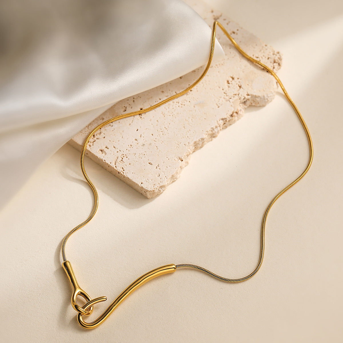 Minimalist Hip-hop Geometric Gold Plated Stainless Steel Necklace for Women
