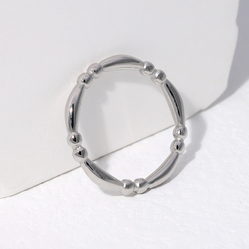 Anello regolabile in titanio e acciaio per donna con forma geometrica, finitura placcata oro 18 carati, anello a fascia dal design minimalista e accattivante