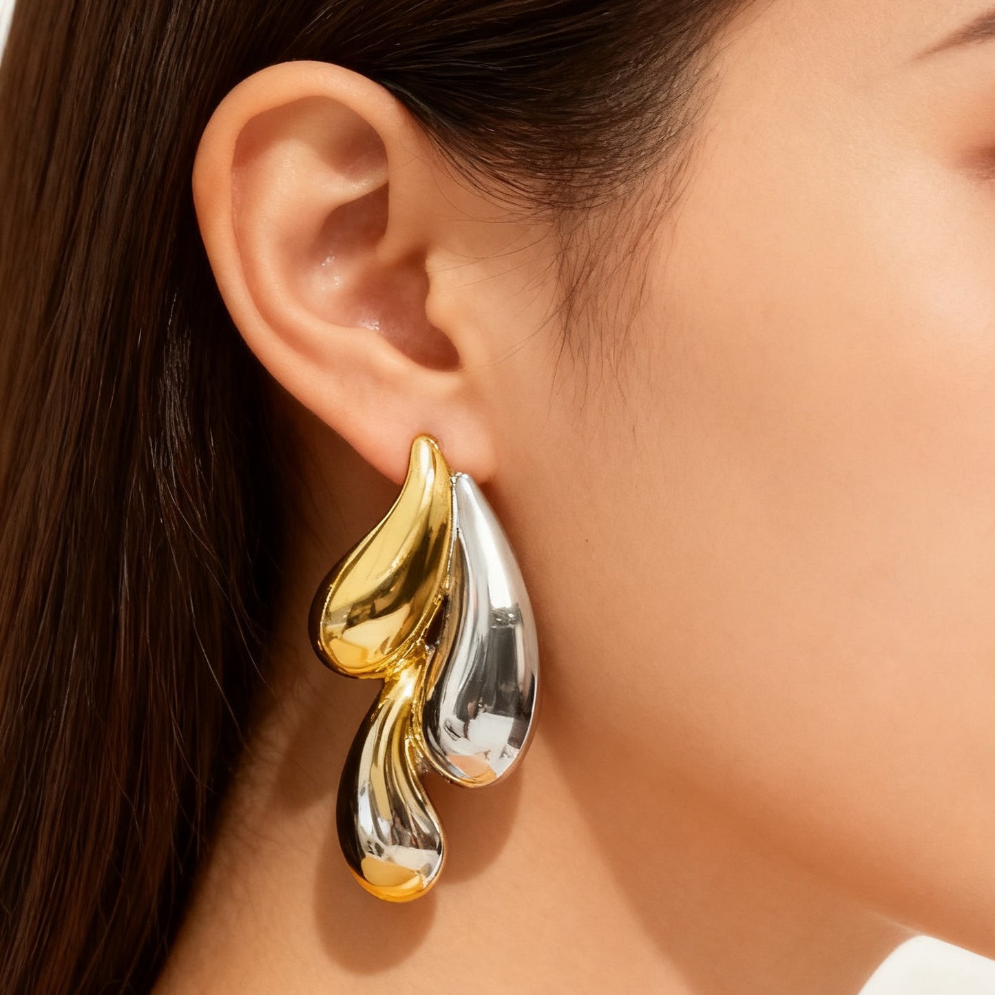 Orecchini da donna placcati in acciaio inossidabile a goccia geometrici ed eleganti