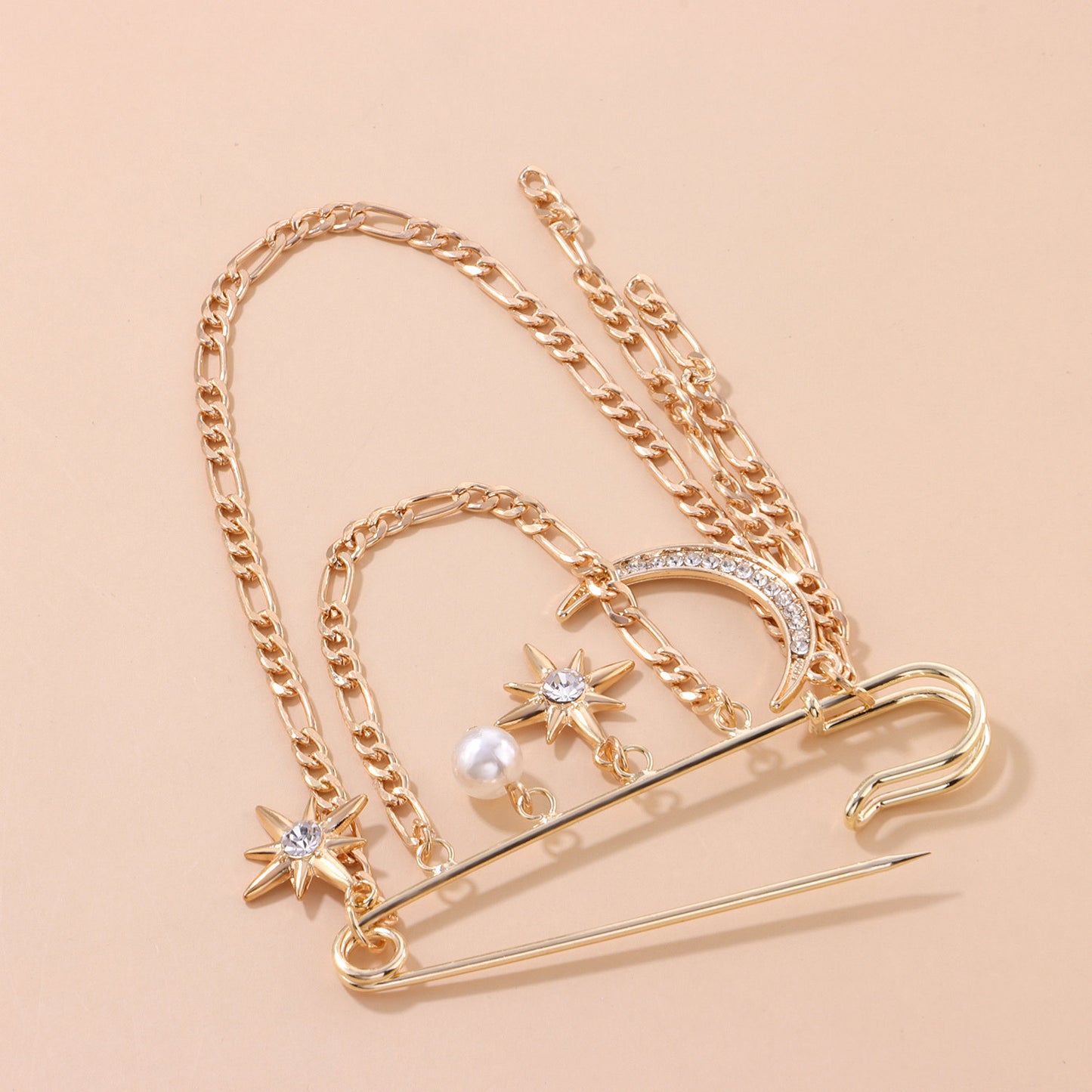 Luxury Star-Shaped Brooch for Women, Alloy Plated Jewelry with Chain Accent, Elegant Fashion Accessory