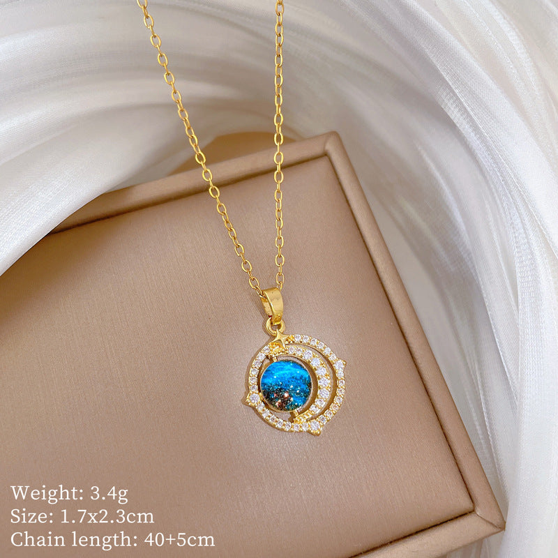 Collar con colgante de cielo estrellado estilo caricatura para mujeres y hombres, cadena de clavícula de acero inoxidable con incrustaciones completas de diamantes de imitación.