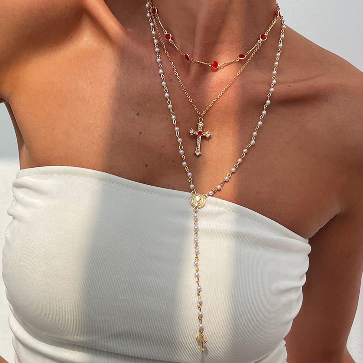 Minimalist Cross Pendant Necklace in Zinc Alloy with Rhinestone Inlay and Plated Finish for Women